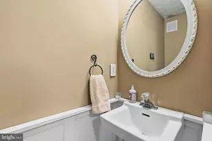 2303 Middle Creek Ln, Reston, VA 20191 - Photo 37