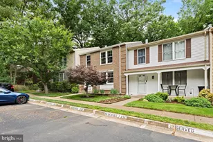 2303 Middle Creek Ln, Reston, VA 20191 - Photo 3
