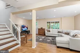 2303 Middle Creek Ln, Reston, VA 20191 - Photo 33