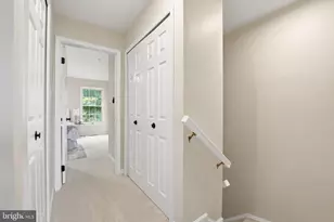 6845 Malton Ct, Centreville, VA 20121 - Photo 23