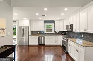 4517 Waverly Crossing Ln, Chantilly, VA 20151 - Photo 11