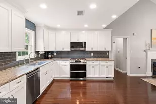 4517 Waverly Crossing Ln, Chantilly, VA 20151 - Photo 13