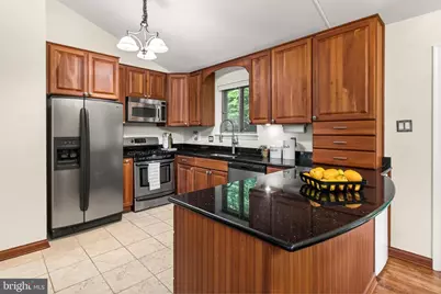 5502 Kempton Drive, Springfield, VA 22151 - Photo 15