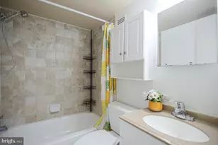 4410 Briarwood Ct N, Annandale, VA 22003 - Photo 5