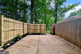 5833 Royal Ridge Dr, Springfield, VA 22152 - Photo 37