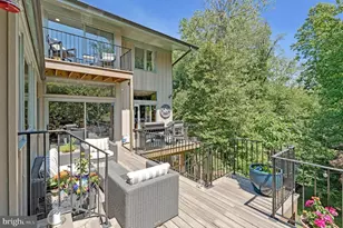 6952 Kyleakin Ct, McLean, VA 22101 - Photo 1