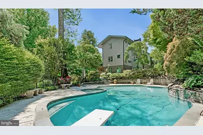 6952 Kyleakin Court, McLean, VA 22101 - Photo 3