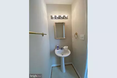 6555 Kelsey Point Circle, Alexandria, VA 22315 - Photo 11