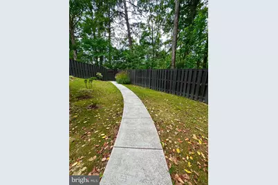 8301 Wind Fall Road, Springfield, VA 22153 - Photo 19