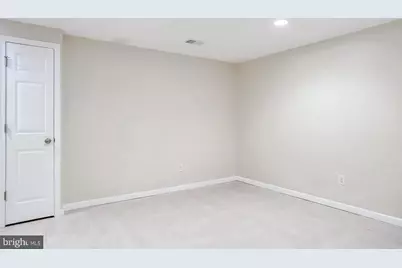 8334 Terra Grande Avenue, Springfield, VA 22153 - Photo 11