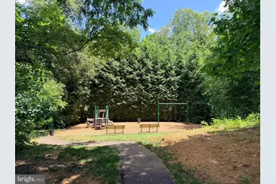 6241 Windham Hill Run, Alexandria, VA 22315 - Photo 11