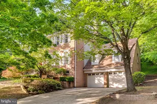 2008 Mason Hill Dr, Alexandria, VA 22307 - Photo 3