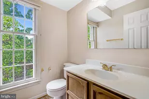 2008 Mason Hill Dr, Alexandria, VA 22307 - Photo 7