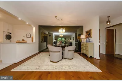 1800 Old Meadow Road #1018, McLean, VA 22102 - Photo 9