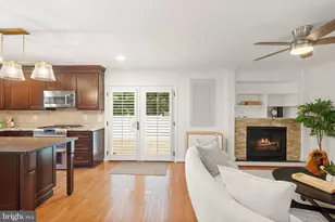 12056 Edgemere Cir, Reston, VA 20190 - Photo 17