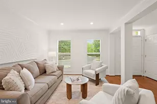 12056 Edgemere Cir, Reston, VA 20190 - Photo 11