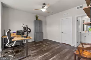 12998 Hattontown Square, Herndon, VA 20171 - Photo 21