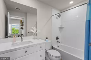 12998 Hattontown Square, Herndon, VA 20171 - Photo 25