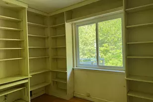 7028 Bradley Cir, Annandale, VA 22003 - Photo 3