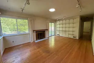 7028 Bradley Cir, Annandale, VA 22003 - Photo 7