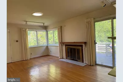 7028 Bradley Circle, Annandale, VA 22003 - Photo 11
