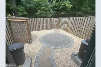 6830 Montivideo Square Court, Falls Church, VA 22043 - Photo 19