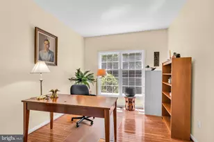 9515 Holly Prospect Ct, Burke, VA 22015 - Photo 15