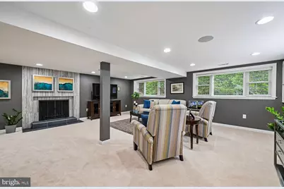 8324 The Midway, Annandale, VA 22003 - Photo 15