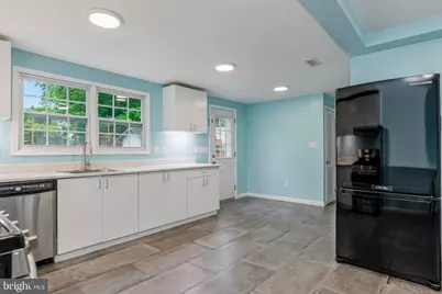 6823 Barrett Road, Falls Church, VA 22042 - Photo 13