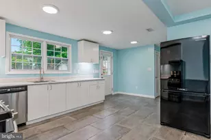 6823 Barrett Rd, Falls Church, VA 22042 - Photo 13