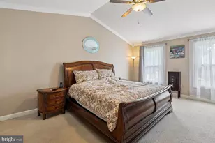 14390 Round Lick Ln, Centreville, VA 20120 - Photo 33