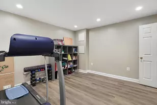 14390 Round Lick Ln, Centreville, VA 20120 - Photo 59