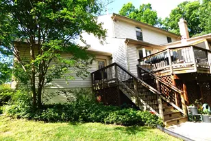 14390 Round Lick Ln, Centreville, VA 20120 - Photo 9