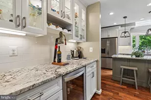 14390 Round Lick Ln, Centreville, VA 20120 - Photo 27