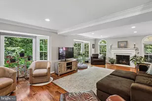14390 Round Lick Ln, Centreville, VA 20120 - Photo 11