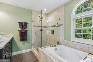 14390 Round Lick Ln, Centreville, VA 20120 - Photo 39