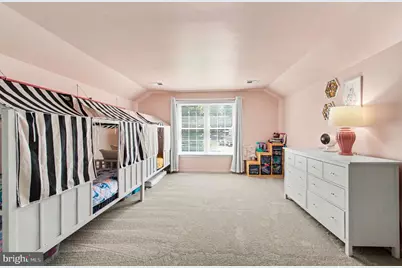 8019 Oak Bridge Lane, Fairfax Station, VA 22039 - Photo 17
