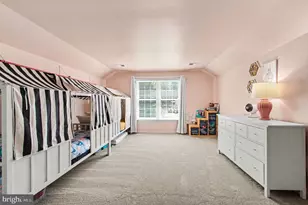 8019 Oak Bridge Ln, Fairfax Station, VA 22039 - Photo 17