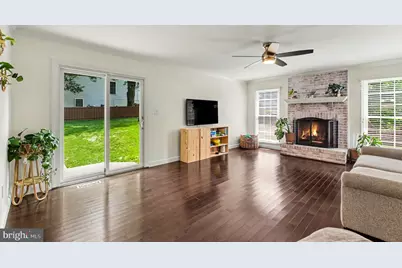 8019 Oak Bridge Lane, Fairfax Station, VA 22039 - Photo 5