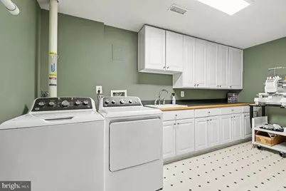 8019 Oak Bridge Lane, Fairfax Station, VA 22039 - Photo 31