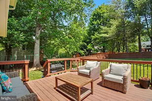 8019 Oak Bridge Ln, Fairfax Station, VA 22039 - Photo 35