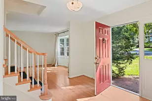 11919 Latigo Ln, Oakton, VA 22124 - Photo 5