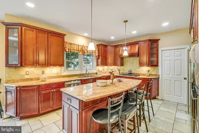 1104 Safa Street, Herndon, VA 20170 - Photo 9