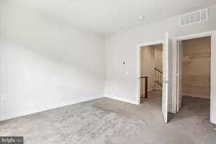 13340 Sherwood Park Ln, Herndon, VA 20171 - Photo 13