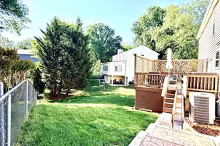 5593 Ann Peake Dr, Fairfax, VA 22032 - Photo 9