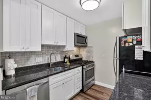 2911 Charing Cross Rd, Falls Church, VA 22042 - Photo 13