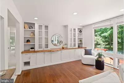 11609 Sourwood Lane, Reston, VA 20191 - Photo 3