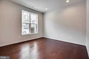 4488 Lateleaf Trl, Fairfax, VA 22030 - Photo 33