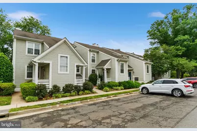 2912 Yarling Court, Falls Church, VA 22042 - Photo 5