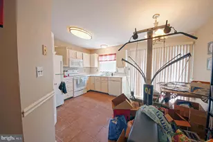 14227 Upperridge Ct, Centreville, VA 20121 - Photo 7